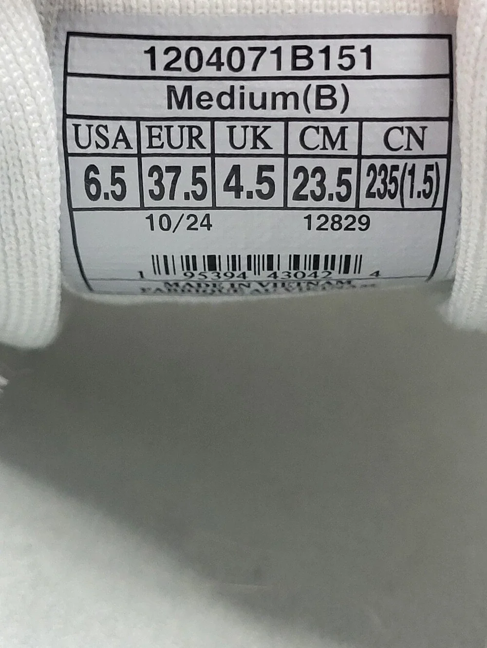 Brooks gently used